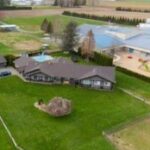 Profile photo of g_b